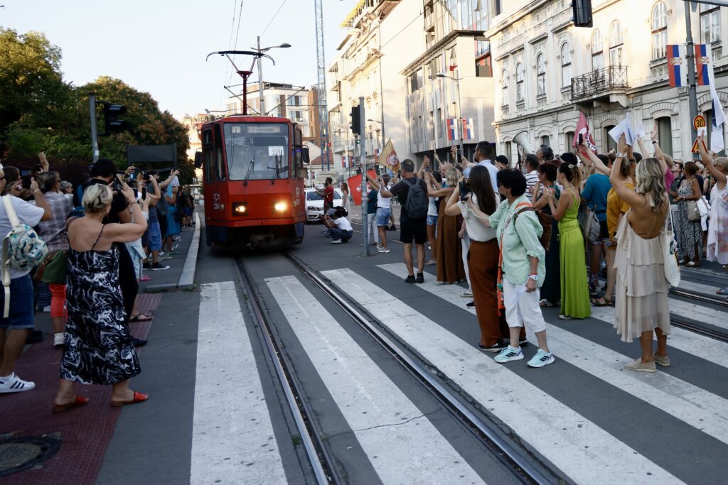 Beograd u pokretu: Nakon građanskih protesta, mekšaju izjave vlasti o ukidanju „dvojke“